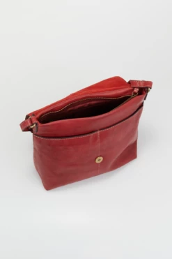 Maya Leather Classic Flapover Bag -American Tourister Shop 3210606 3