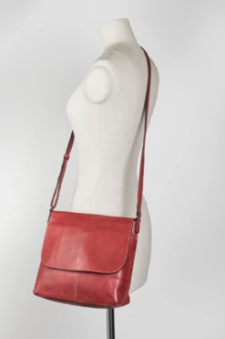 Maya Leather Classic Flapover Bag -American Tourister Shop 3210606 4