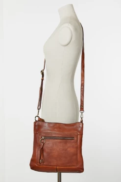 Ari Leather Large Crossbody Bag 9 Ari Leather Large Crossbody Bag -American Tourister Shop 3210634 4