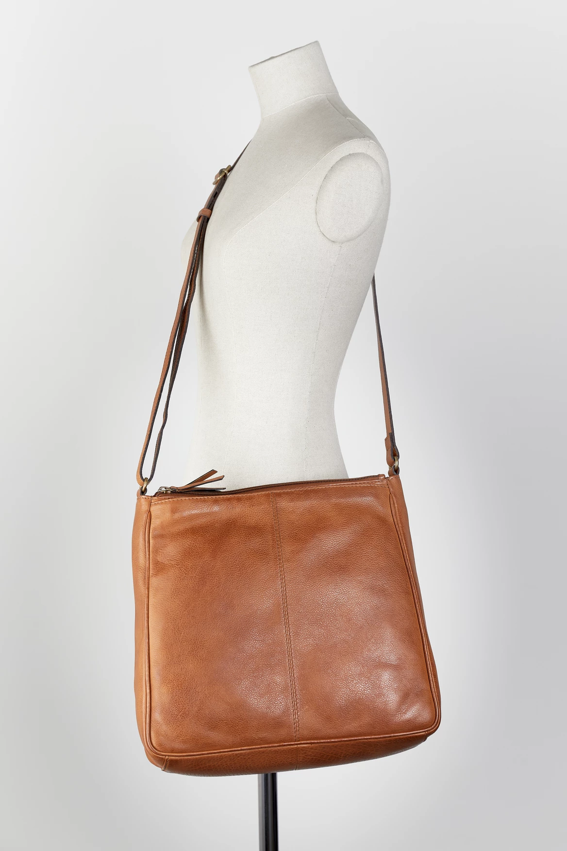 Eli Leather Large Crossbody Bag 6 Eli Leather Large Crossbody Bag - Image 4