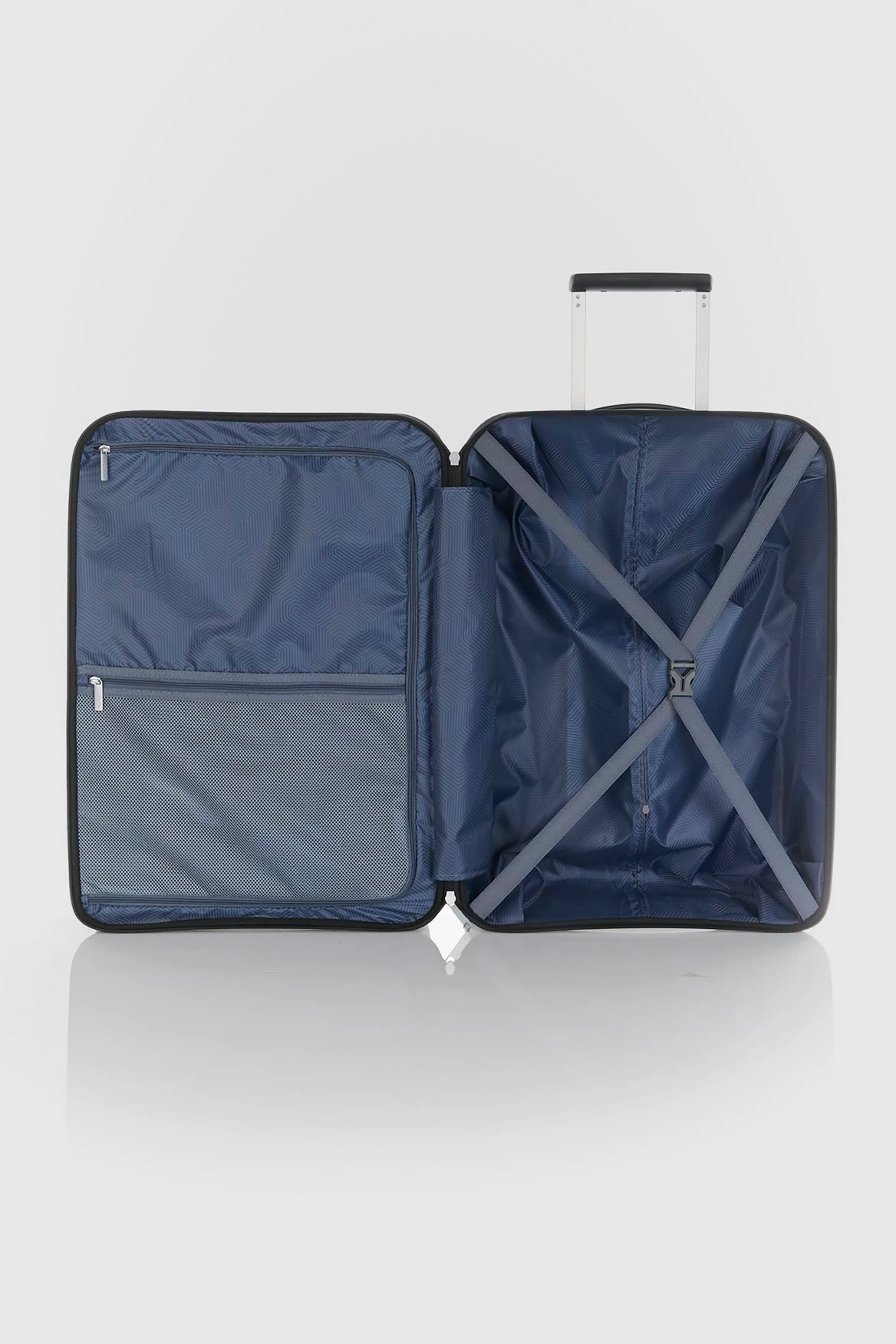 American Tourister Airconic 77cm Case 5 American Tourister Airconic 77cm Case - Image 3