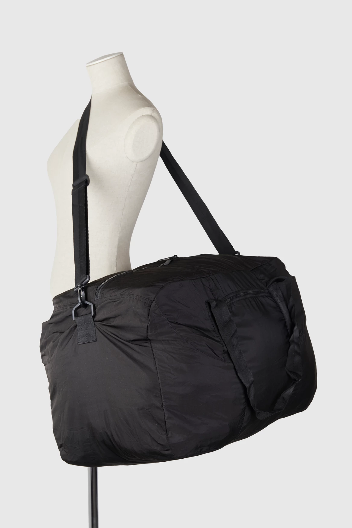 Fold Up Travel Duffle Bag 6 Fold Up Travel Duffle Bag - Image 4
