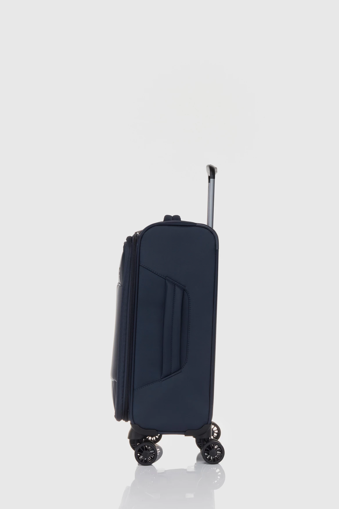 Antler Brixham 55cm Suitcase 4 Antler Brixham 55cm Suitcase - Image 2