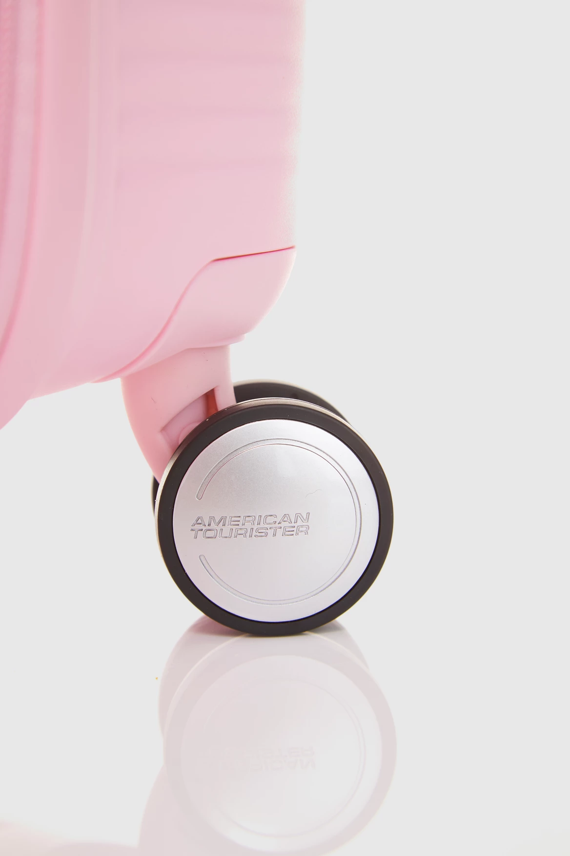 American Tourister Curio 2 69cm Suitcase 8 American Tourister Curio 2 69cm Suitcase - Image 6