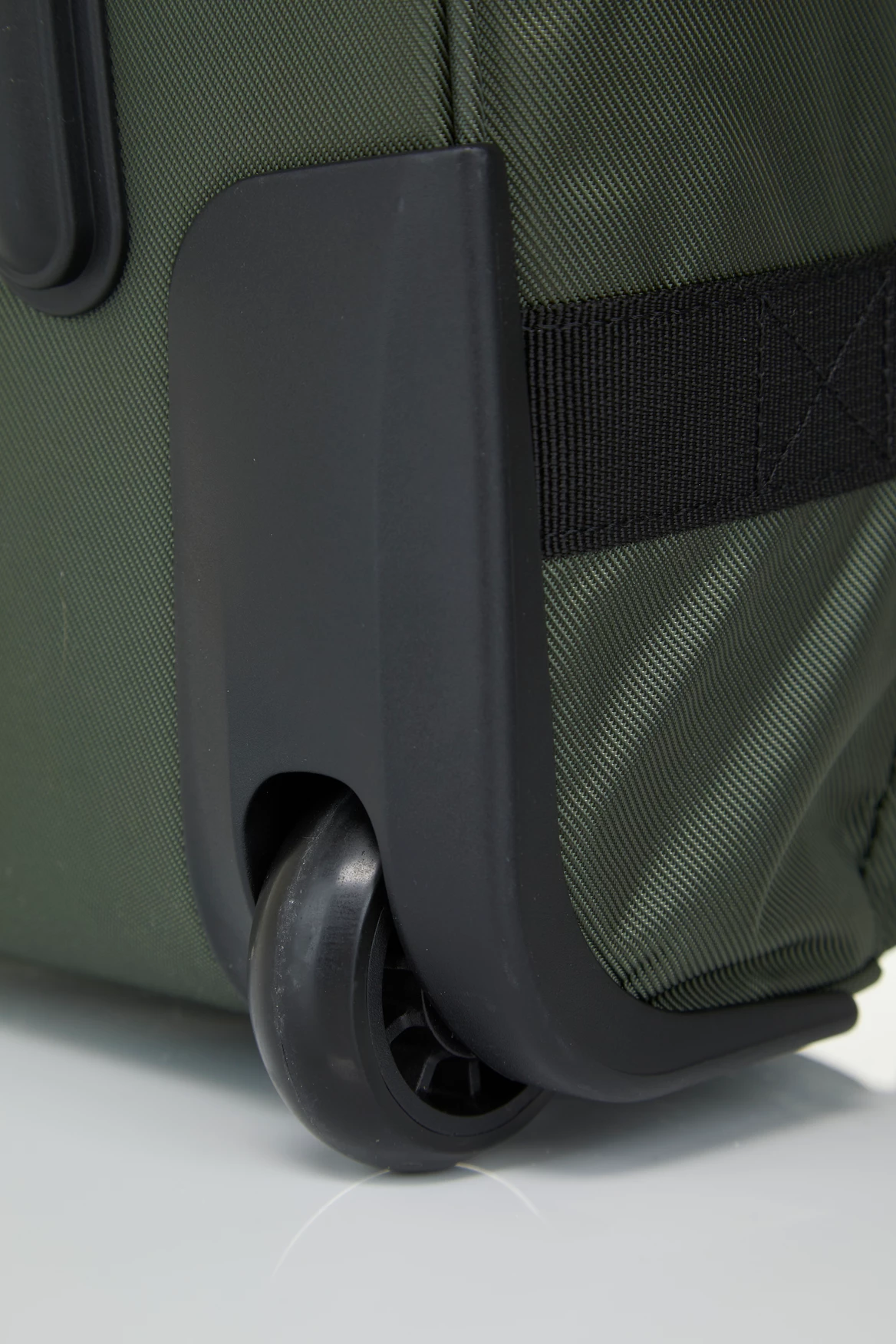 American Tourister 68cm Urban Track 10 American Tourister 68cm Urban Track - Image 8