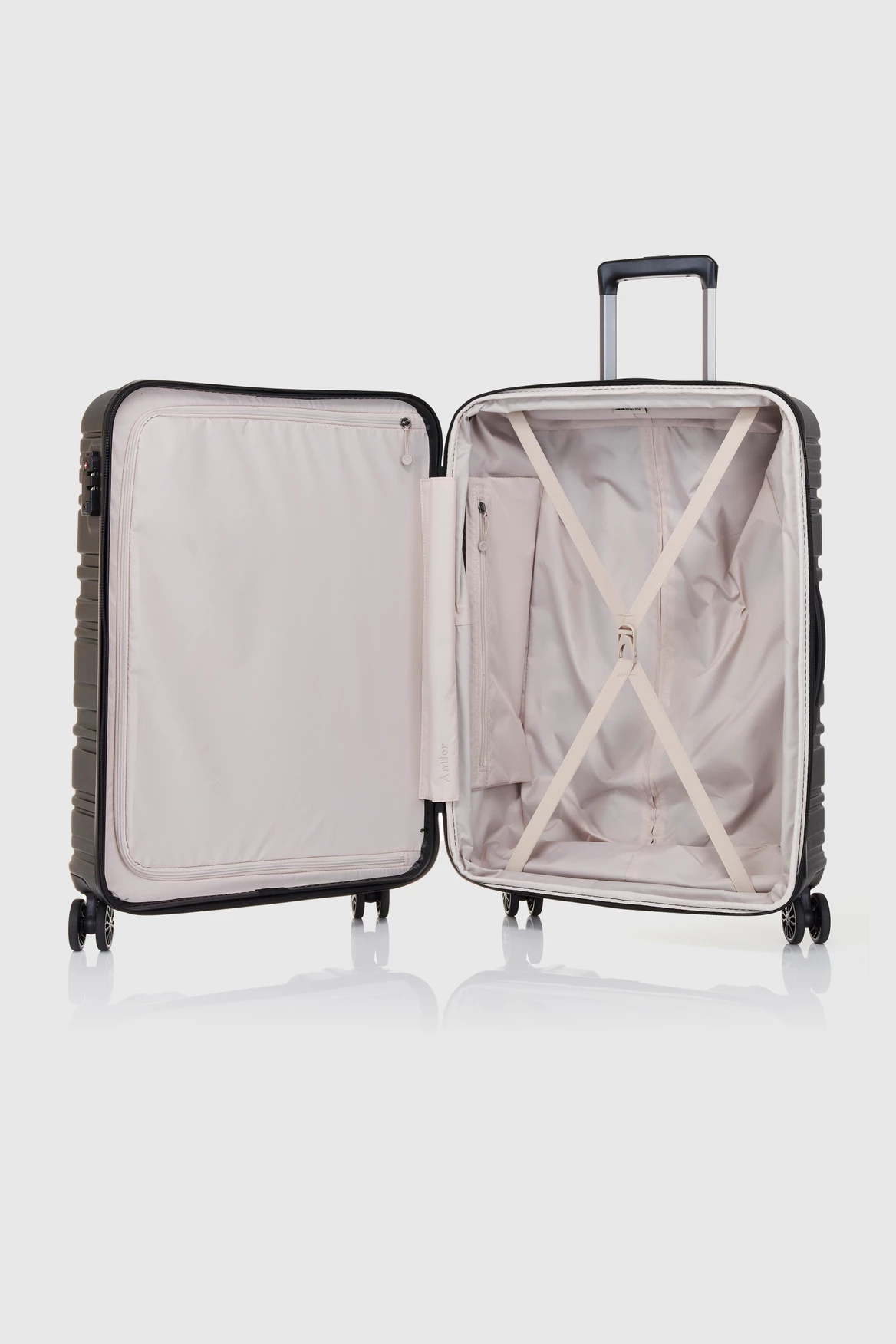 Antler Holcombe 68cm Suitcase 5 Antler Holcombe 68cm Suitcase - Image 3